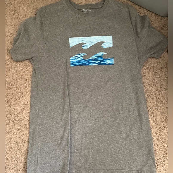 Billabong Graphic Tee - Picture 1 of 5